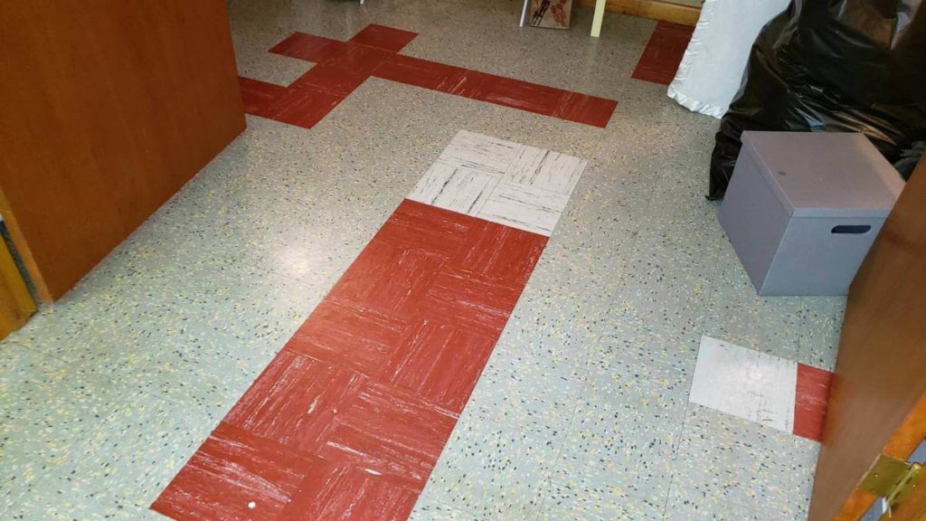 Asbestos Tile